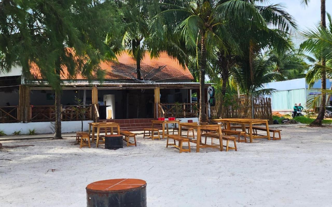 Mad Monkey Koh Rong Hostel Kaoh Touch Buitenkant foto