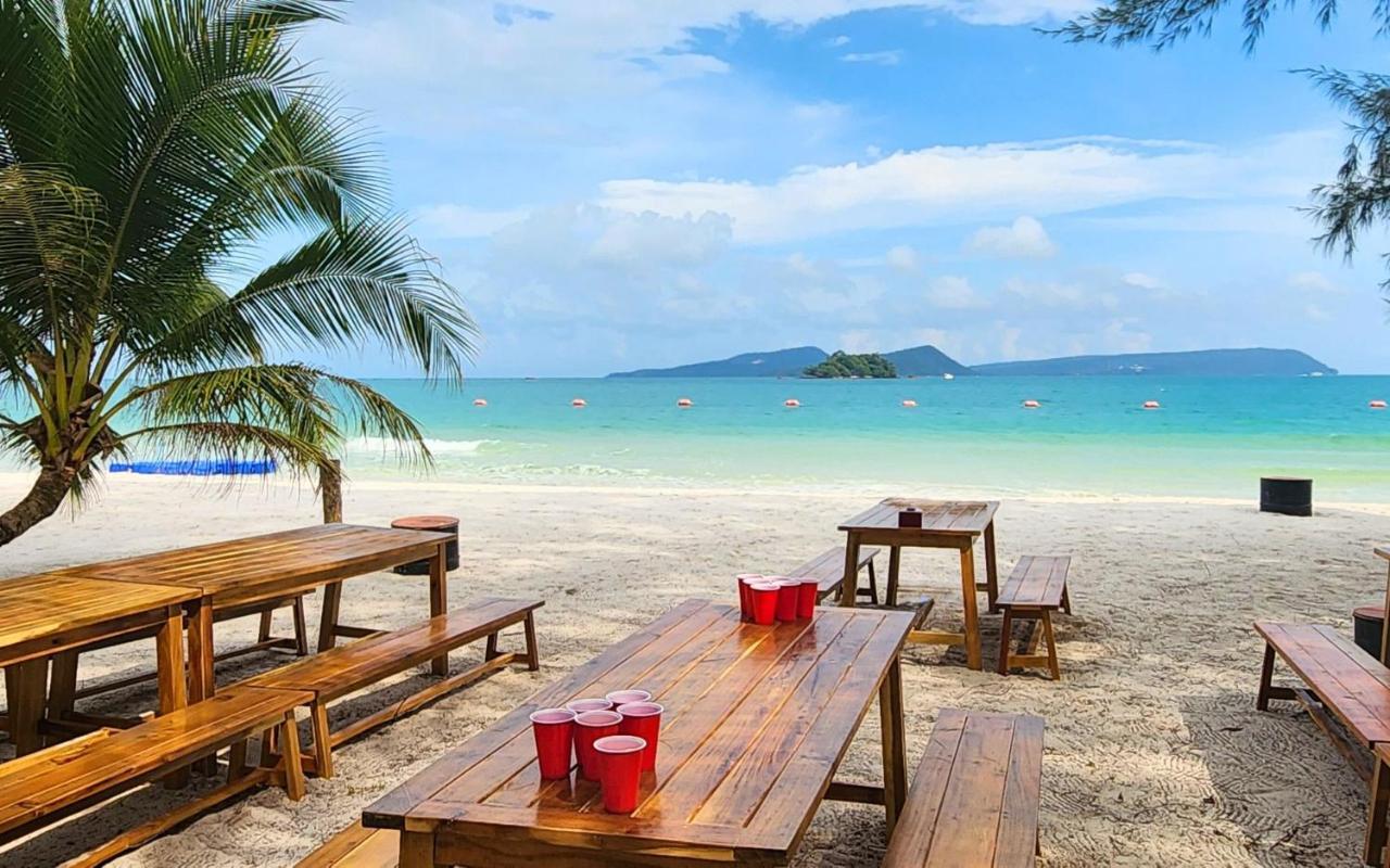 Mad Monkey Koh Rong Hostel Kaoh Touch Buitenkant foto
