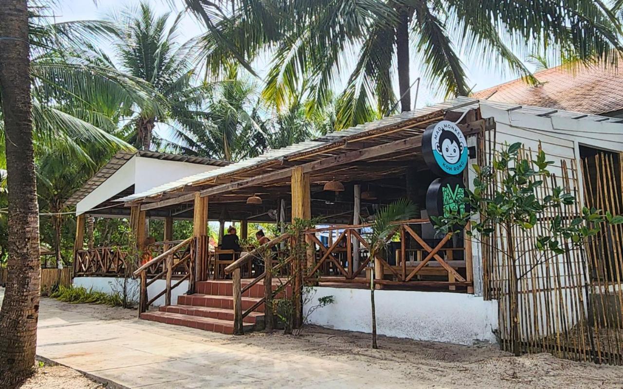 Mad Monkey Koh Rong Hostel Kaoh Touch Buitenkant foto