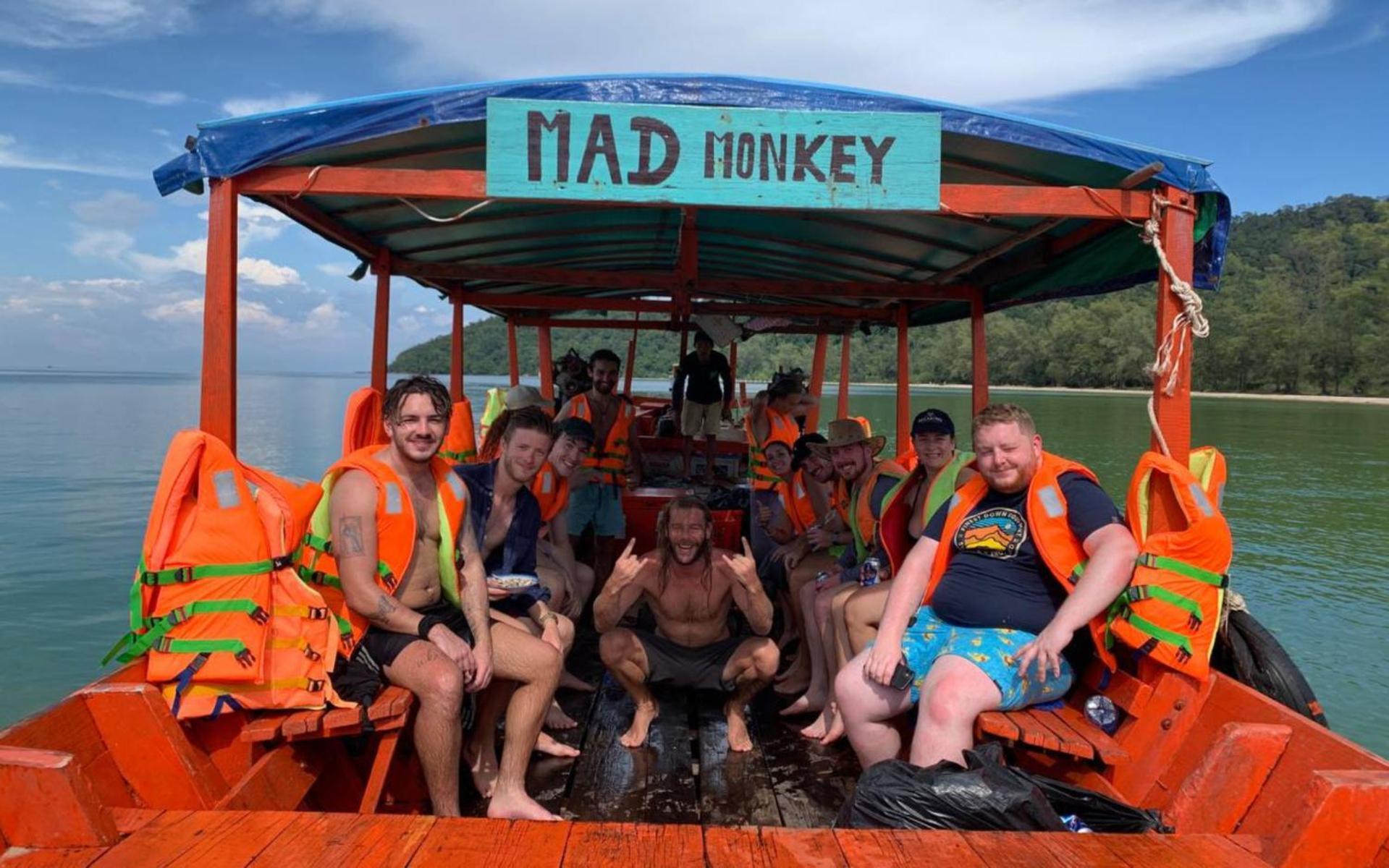 Mad Monkey Koh Rong Hostel Kaoh Touch Buitenkant foto