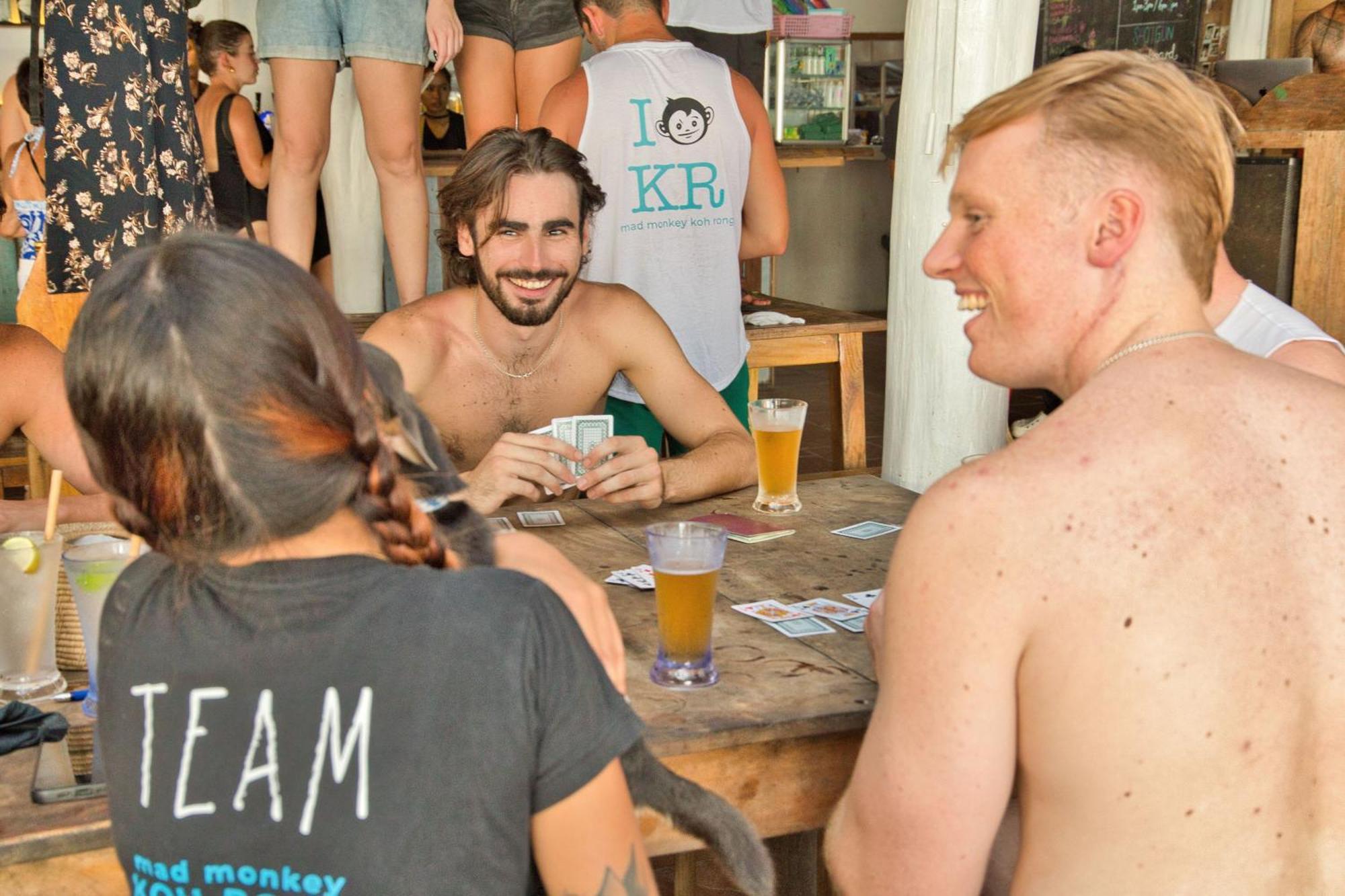 Mad Monkey Koh Rong Hostel Kaoh Touch Buitenkant foto