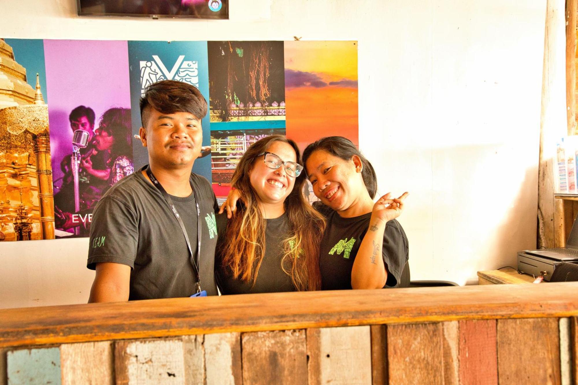 Mad Monkey Koh Rong Hostel Kaoh Touch Buitenkant foto