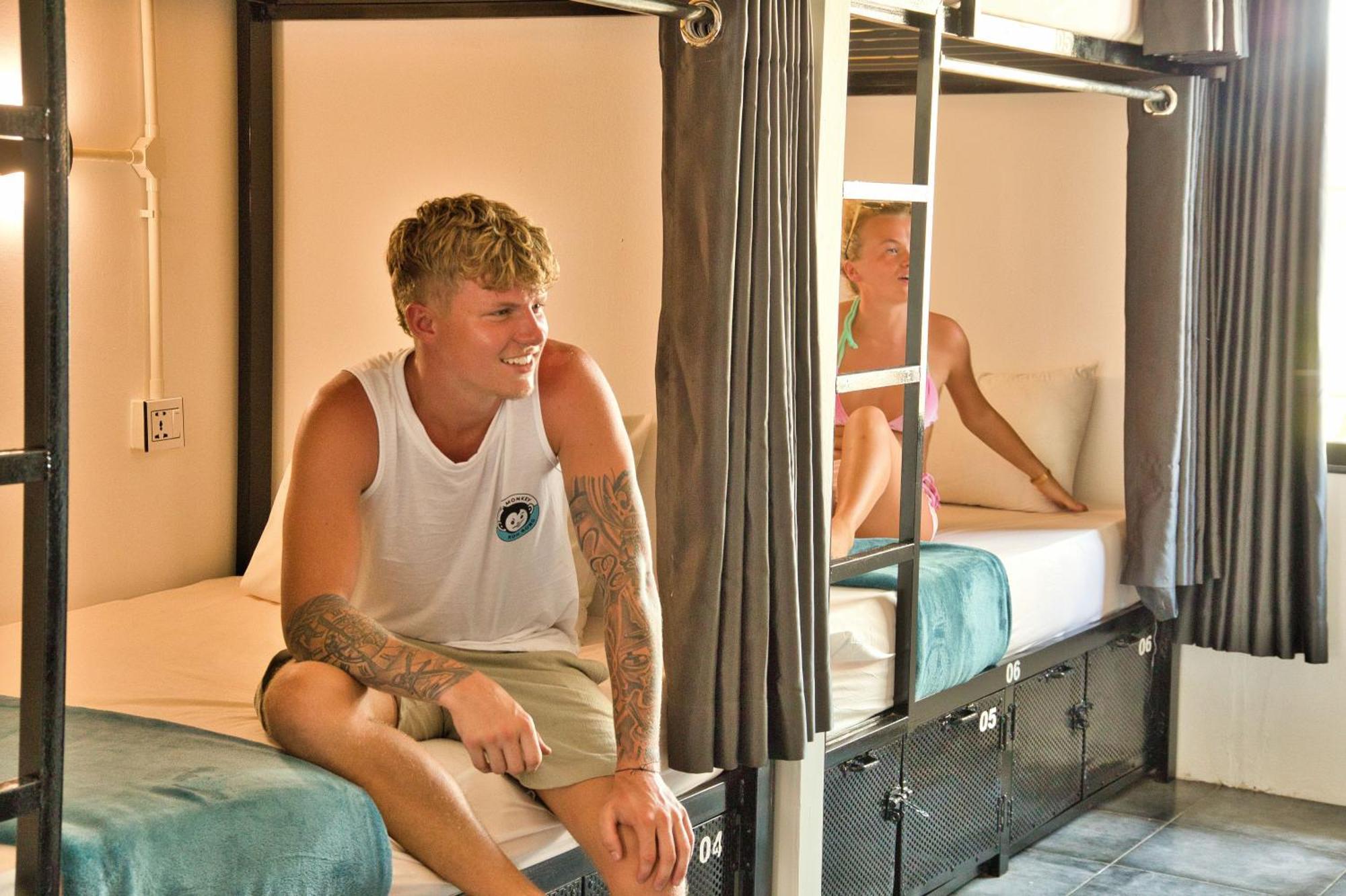 Mad Monkey Koh Rong Hostel Kaoh Touch Buitenkant foto